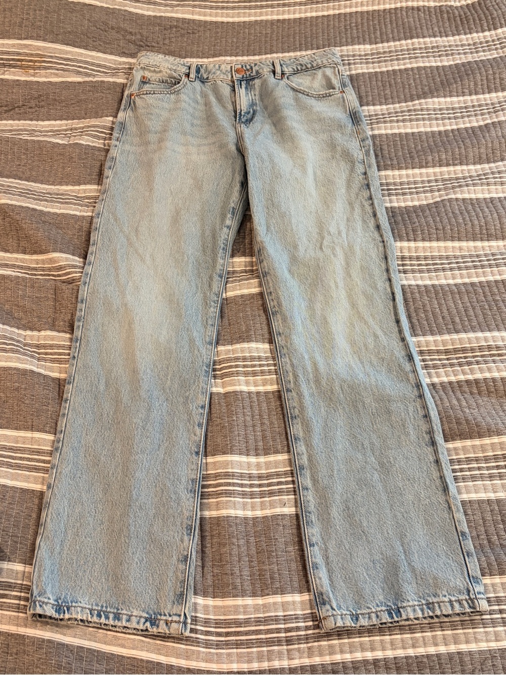 Brand New Juniors 9 Garage Light Blue Women's Straight-Leg Jeans